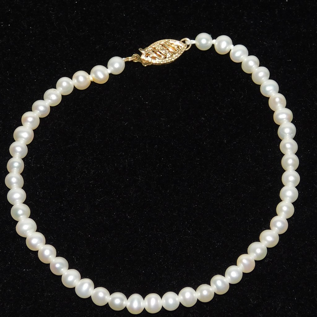 14kt Pearl Vintage Bracelet